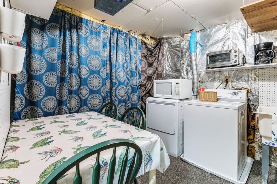 Apartment (1 Bedroom) | Interior