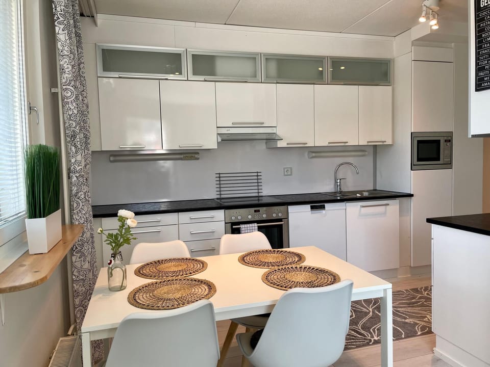 Comfort Apartment, 2 Bedrooms, Courtyard View | Iron/ironing board, free WiFi