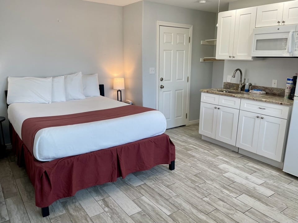 Condo, 2 Bedrooms | 2 bedrooms, WiFi (free)