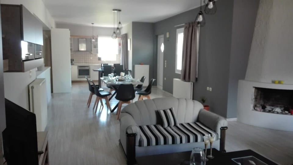 House, Accessible | 3 bedrooms, desk, soundproofing