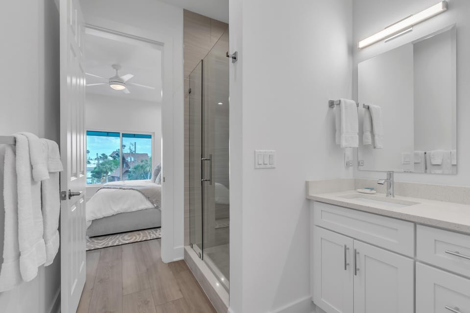 Azul Townhomes A3 and A4 - Sunrise/sunset House in Redington Beach