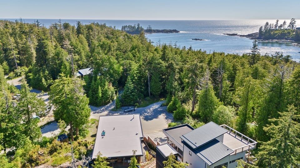 Proximity to ocean