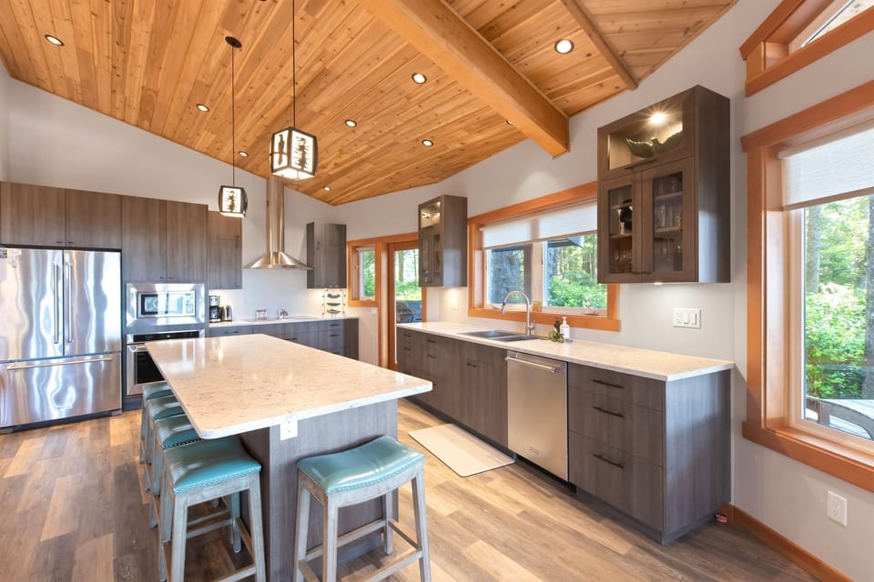 Grand Kitchen