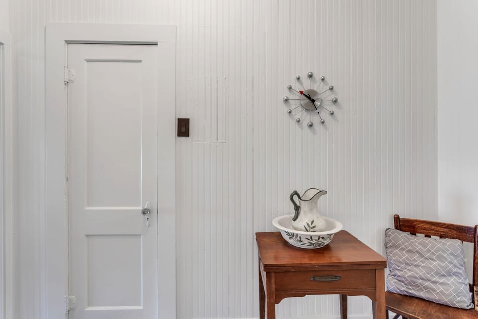 Indoors, Furniture, Table, Mailbox, Sink