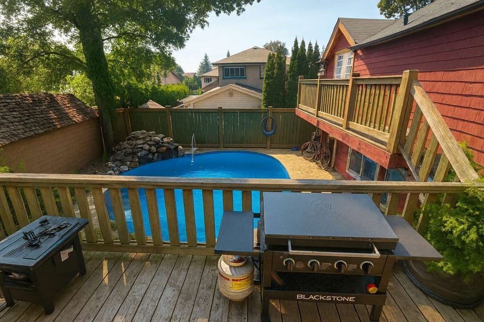 Shared Patio w/BBQ