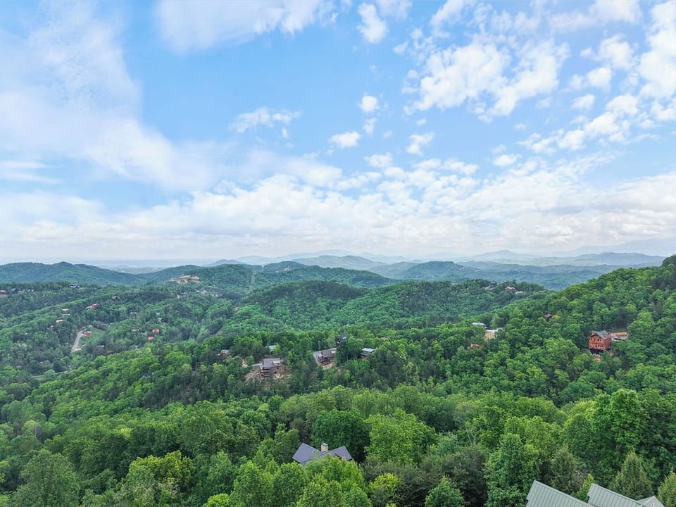 dji_fly_20250502_131550_0031_1746230604663_aeb