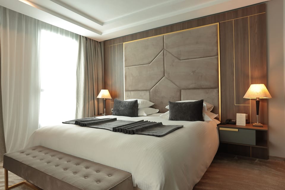 Signature Suite | Egyptian cotton sheets, premium bedding, minibar, in-room safe