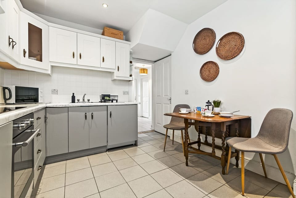 Fully equipped kitchen for all your cooking needs