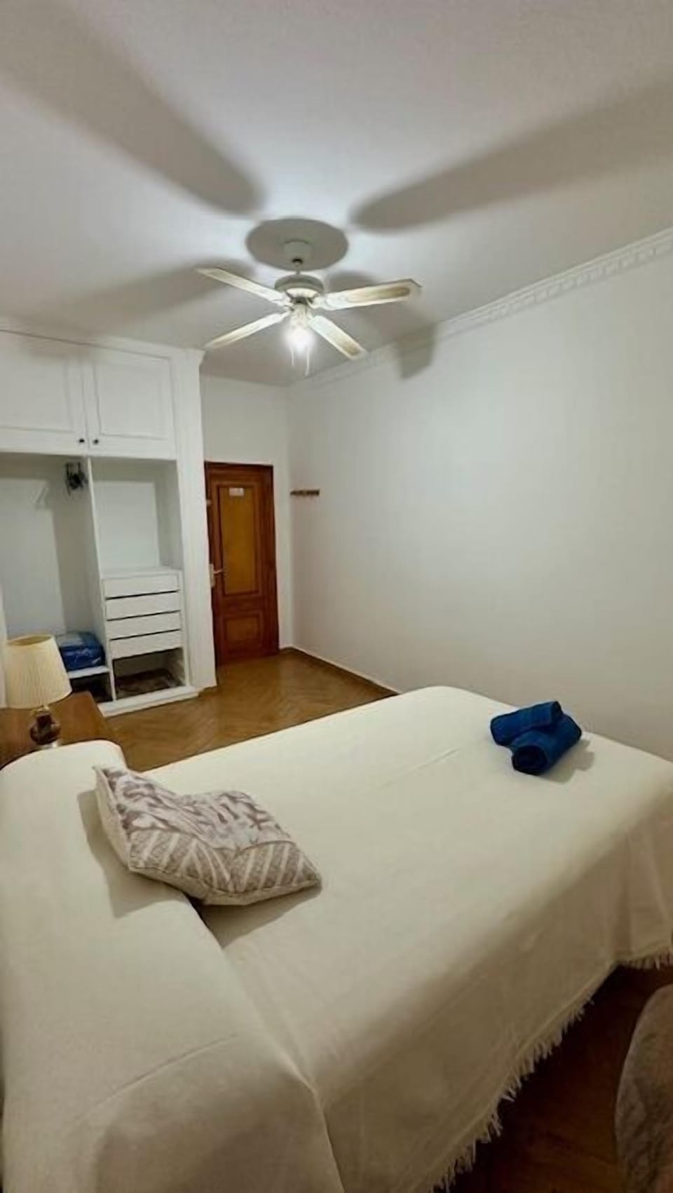 Traditional Room, 1 King Bed | Free WiFi, bed sheets