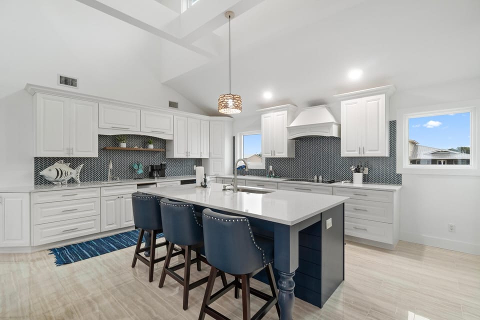 House, Multiple Beds (Our Derby Dunes) | Private kitchen | Oven, toaster, paper towels