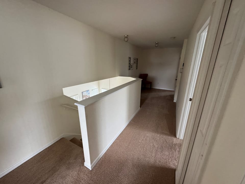 Hallway.jpg