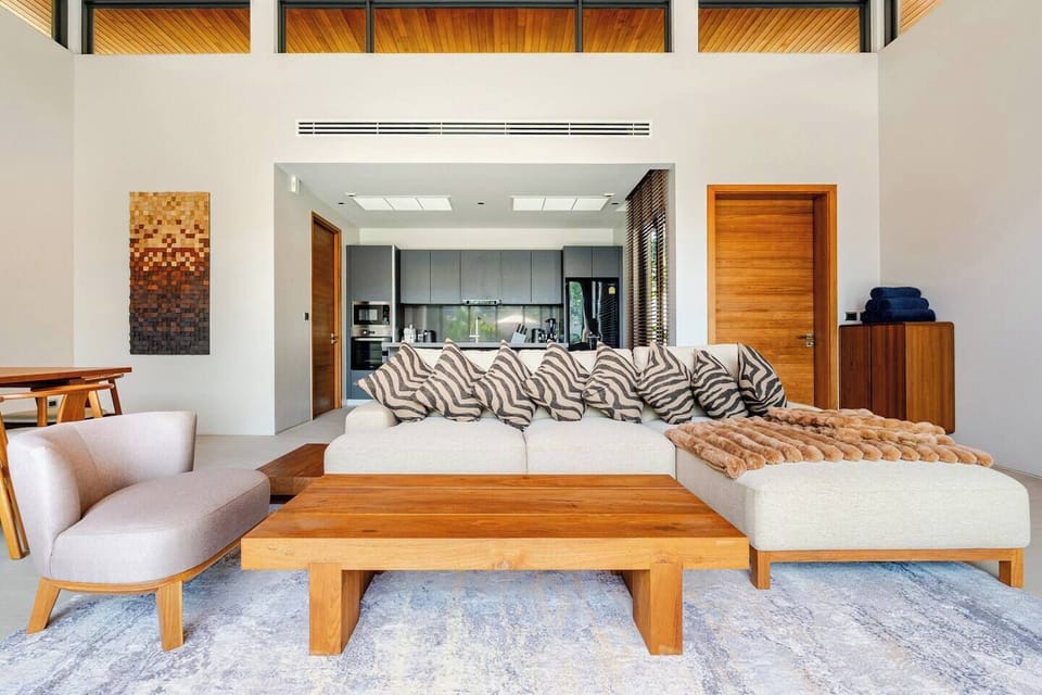 Villa | Living area | Flat-screen TV
