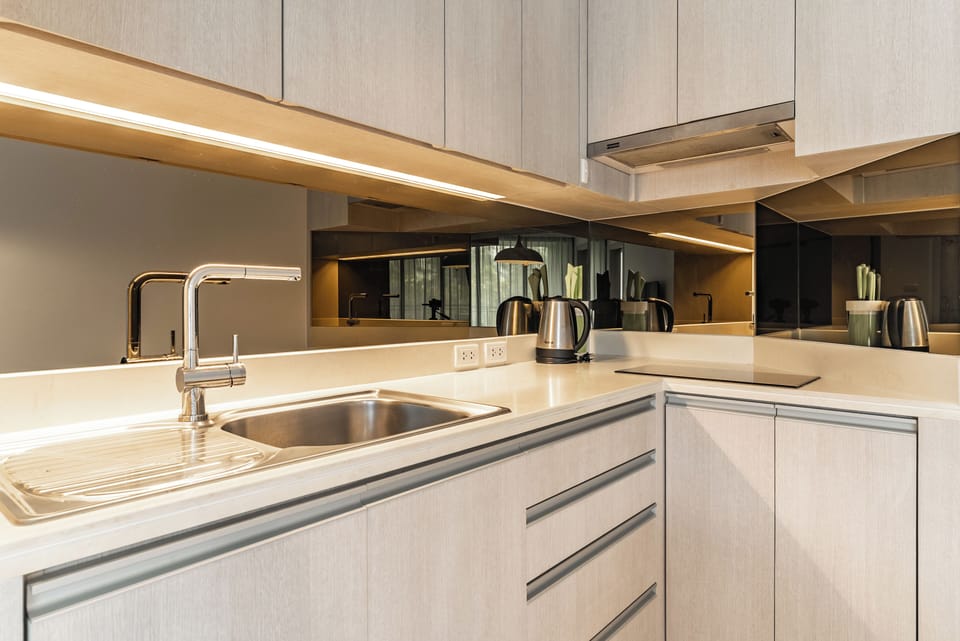 Apartment | Private kitchenette | Fridge, microwave, stovetop, toaster