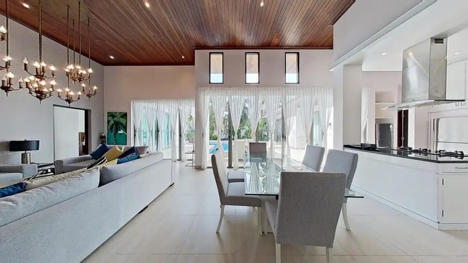 Villa | Iron/ironing board, free WiFi