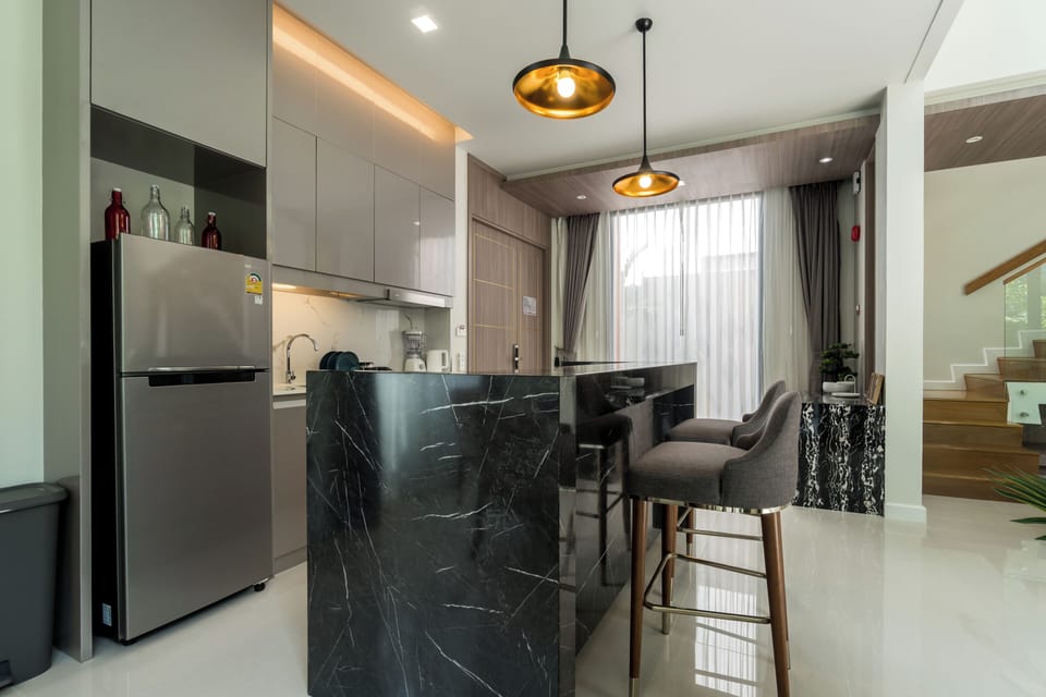 Full-size fridge, microwave, stovetop, espresso maker