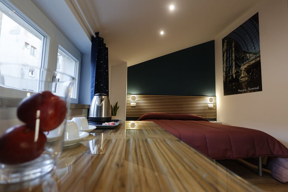 Comfort Double or Twin Room | In-room safe, desk, laptop workspace, iron/ironing board