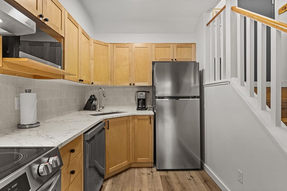 Find everything you need in this fully-stocked kitchen