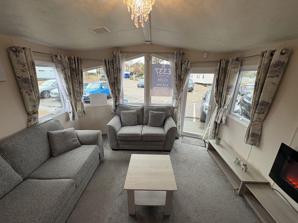 Cottage | Living area