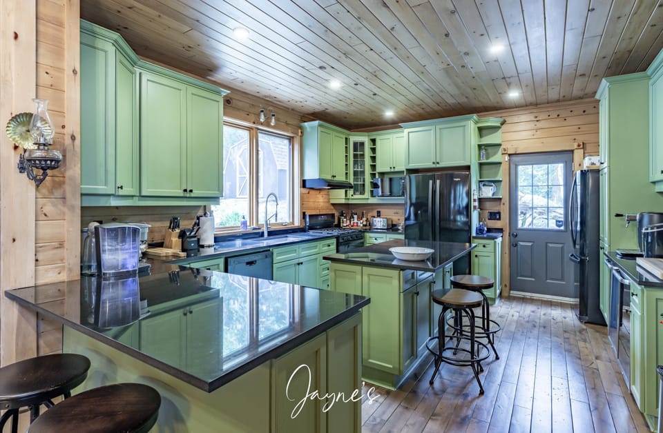 Kitchen &amp; Bar Seating