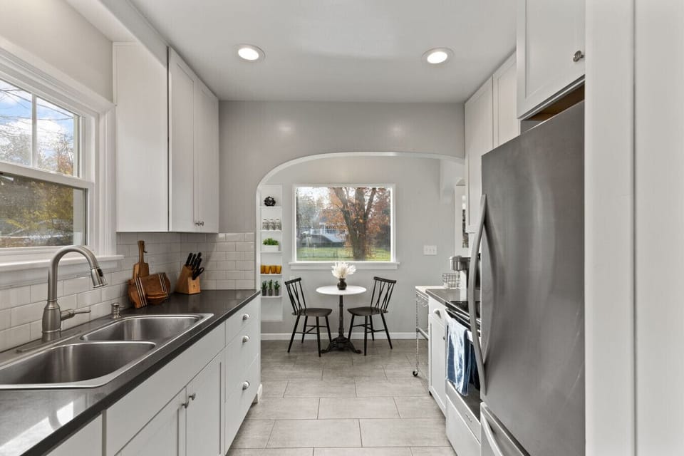 Kitchen with Breakfast Nook