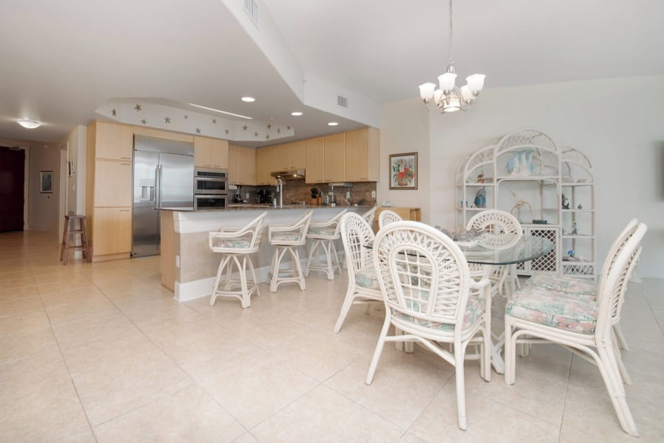 Caribe Resort B212 Dining Room