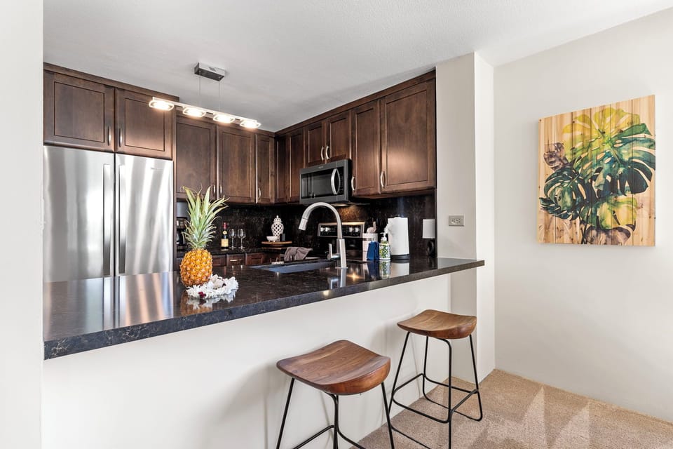 Fully Equipped Kitchen with Bar Seating