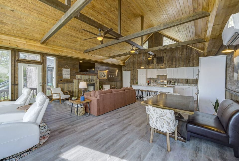 Great Room includes Kitchen, Dining Area, and plenty of space for relaxing and enjoying the views of Eagle Lake!