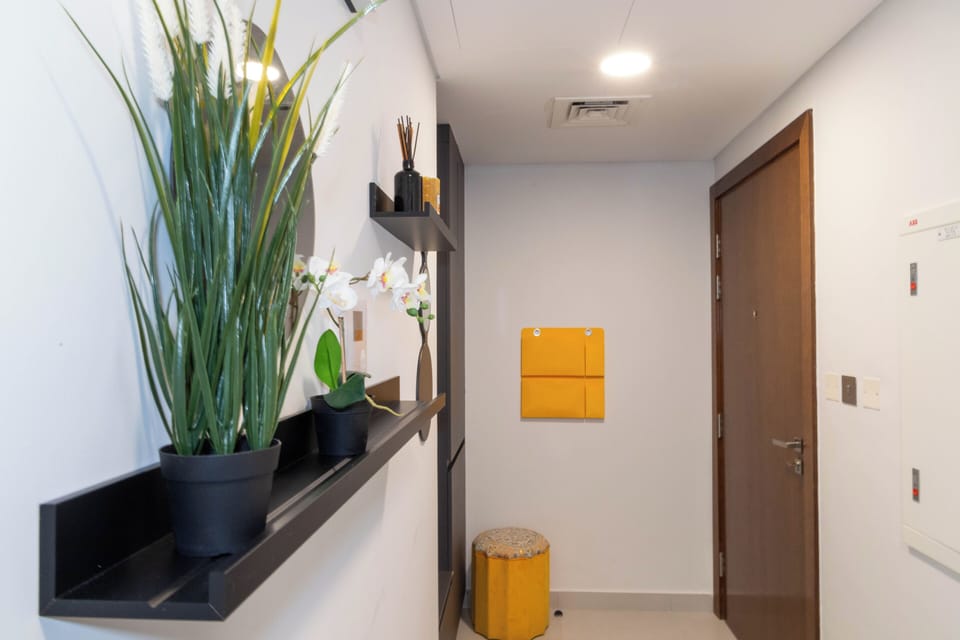 2 bedrooms, in-room safe, iron/ironing board, free WiFi
