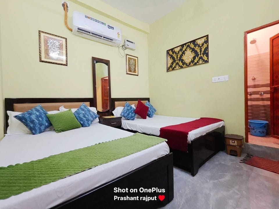 Twin Room | Free WiFi