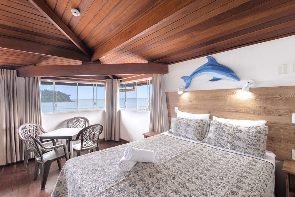 Minibar, desk, blackout drapes, free WiFi