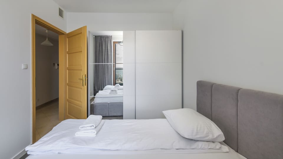 Apartment (133) | Iron/ironing board