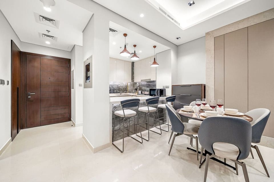 Dining Area: Stylish space with elegant seating for memorable meals and modern décor!
