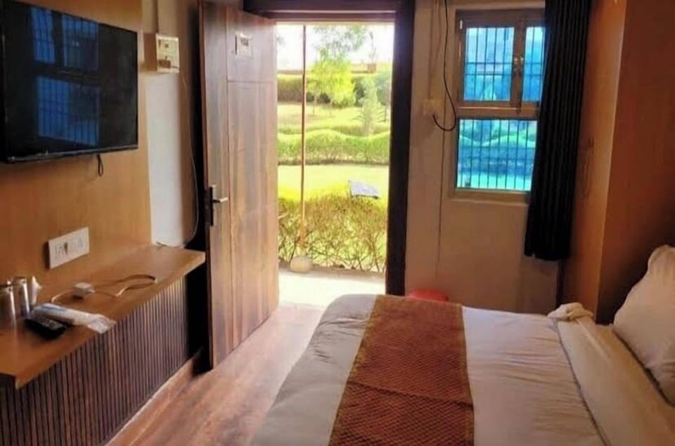 Deluxe Room, Garden View | Free WiFi