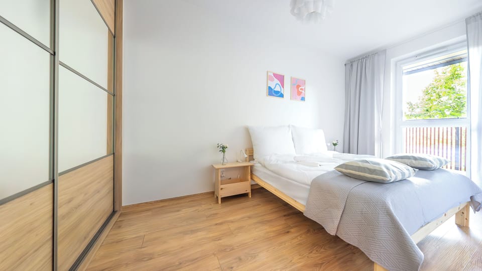Apartment (14) | Individually decorated, individually furnished, iron/ironing board