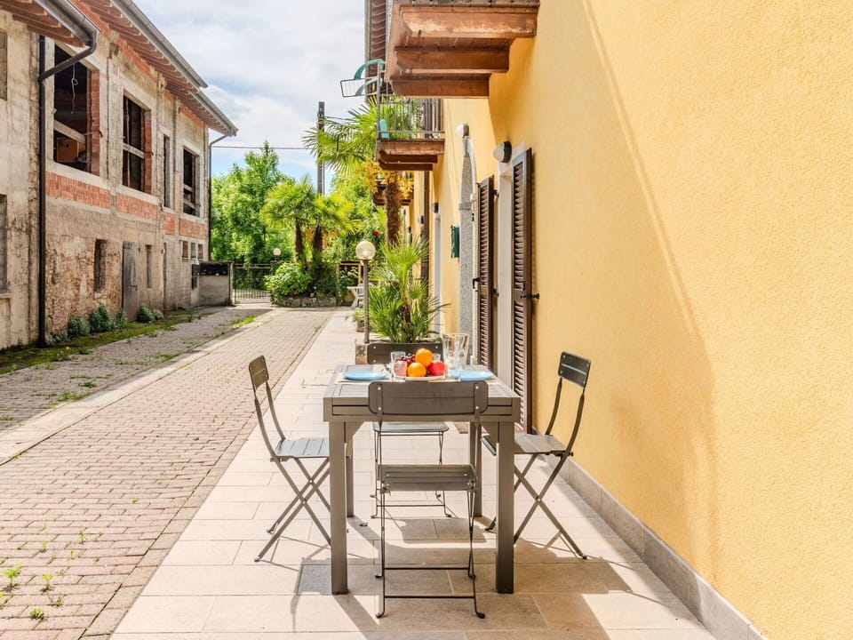 Wall, Home, Door, Flowerpot, Bicycle, Houseplant, Outdoor Furniture, Shade
