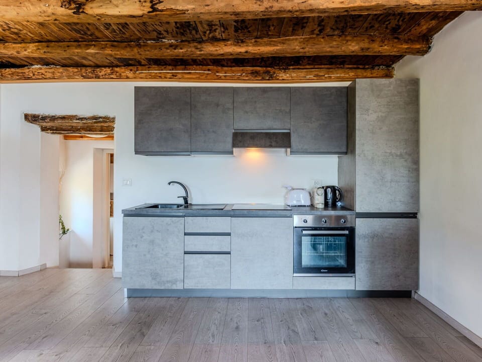 Flooring, Wood, Floor, Interior Design, Ceiling, Wood Flooring, Furniture, Countertop, Hardwood, Kitchen