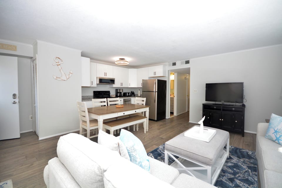 LIVING-AREA