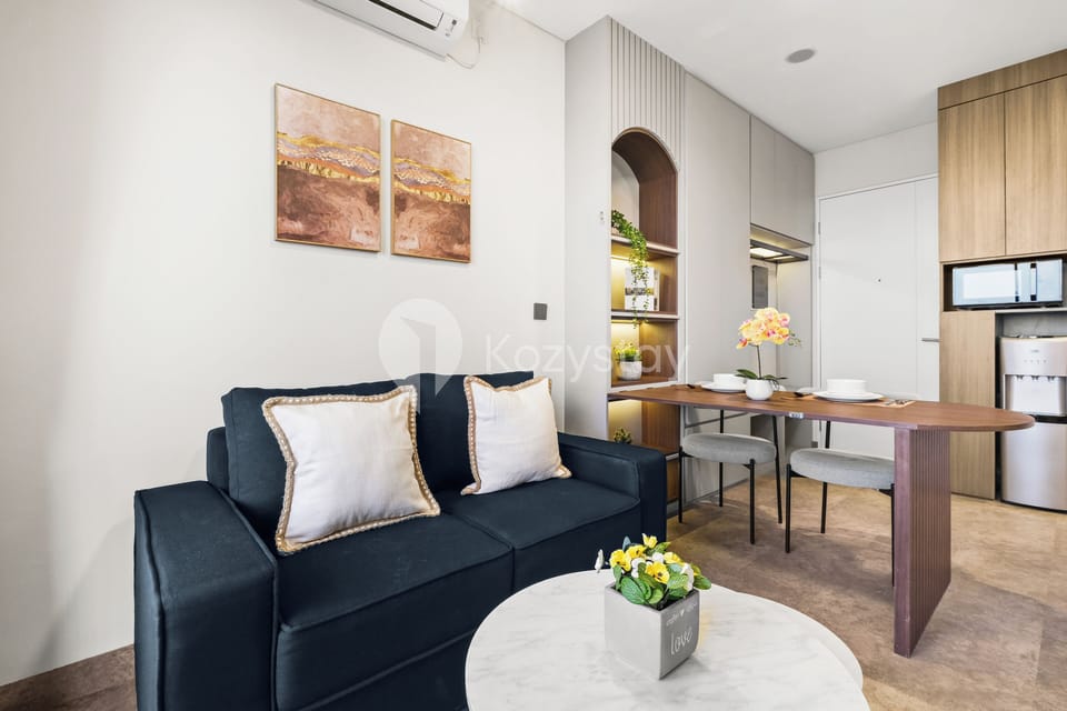 Apartment, 1 Bedroom, Balcony, City View | Living area | Flat-screen TV