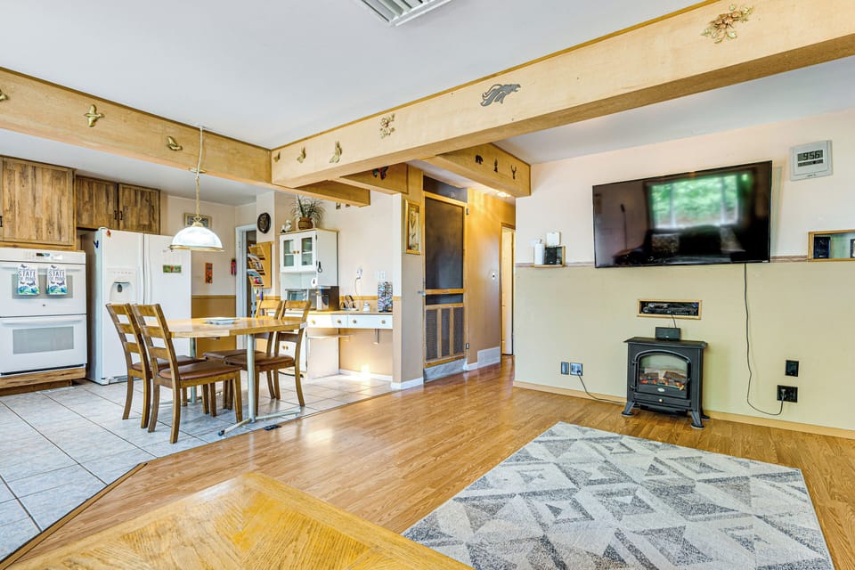 House (2 Bedrooms) | Interior