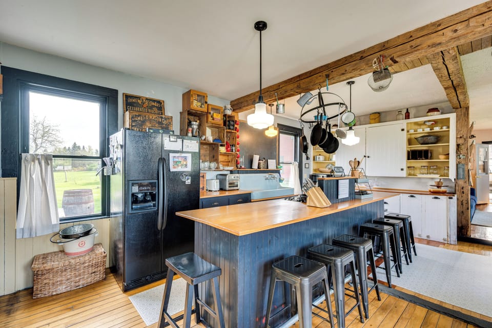 House (6 Bedrooms) | Interior