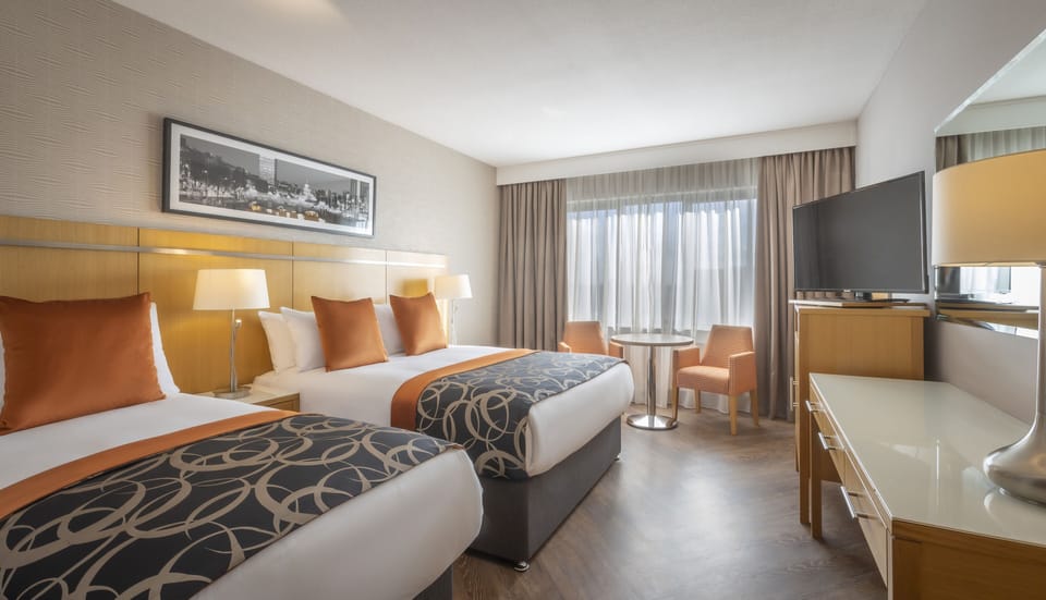 Egyptian cotton sheets, in-room safe, individually decorated