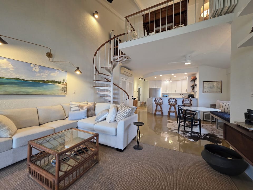 Soft lighting, open floor plan, cool A/C, and the sound of the sea.