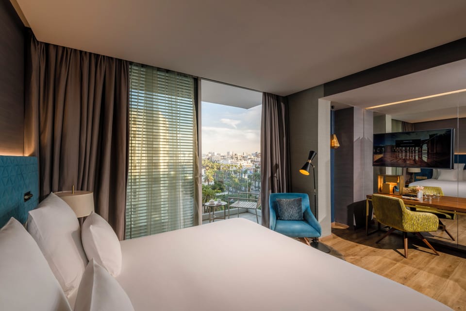 Premium bedding, minibar, in-room safe, desk