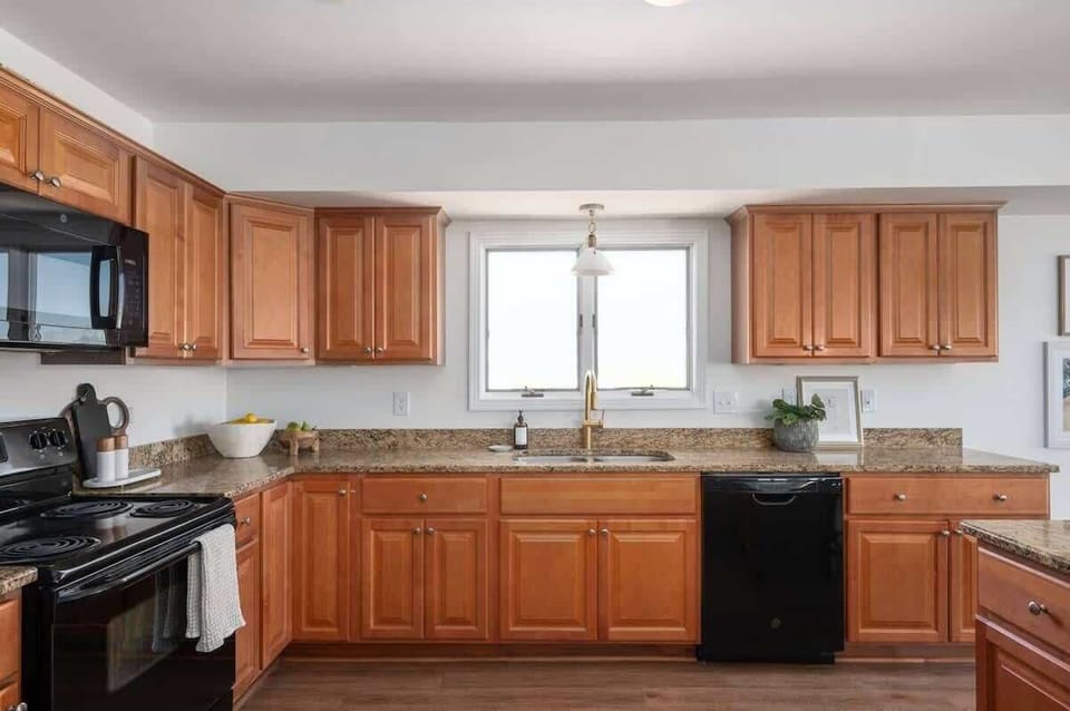 Fully-Equipped Kitchen
