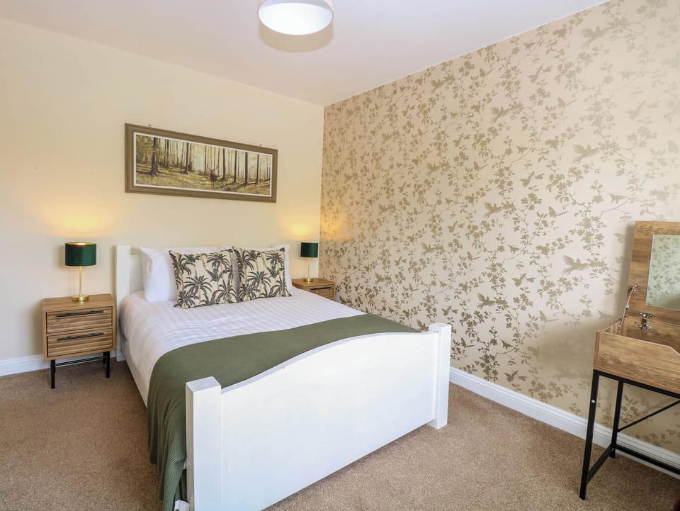 2 bedrooms, individually decorated, individually furnished, free WiFi