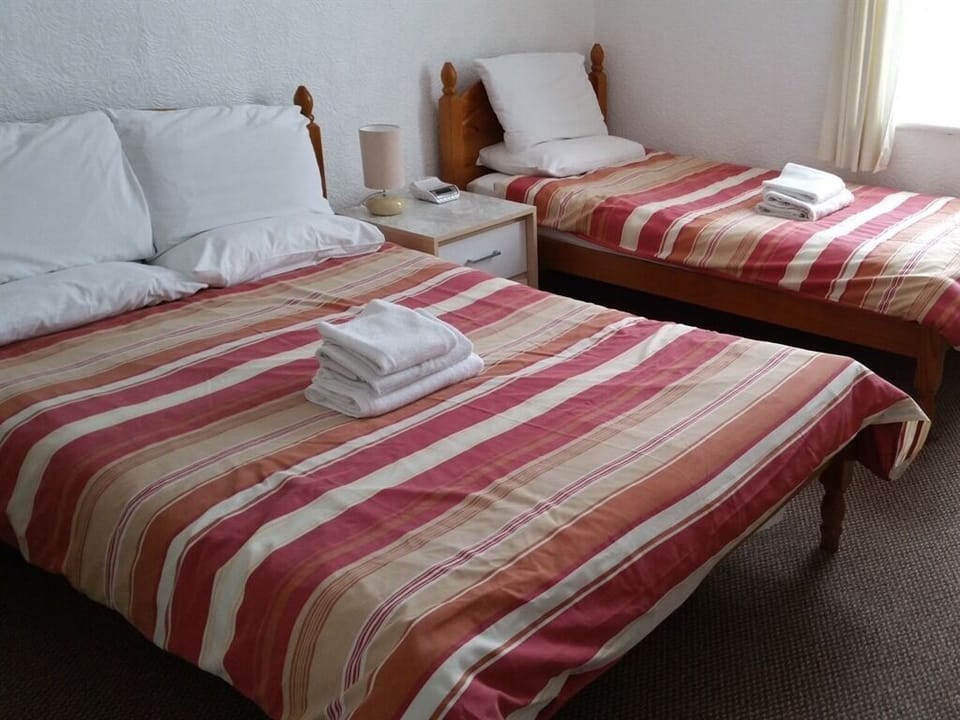 Twin Room, Ensuite | View from property