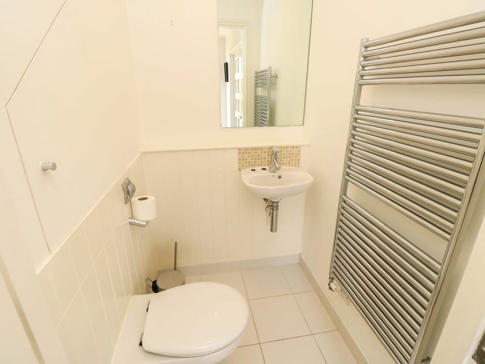 Whitfield P1 Cottage in Freshwater