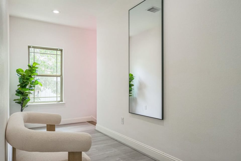Hallway mirror and seating