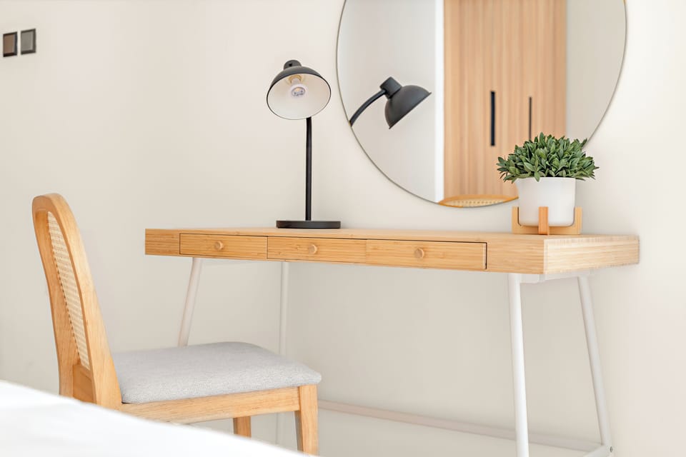 Deluxe Apartment | Egyptian cotton sheets, premium bedding, memory foam beds, in-room safe