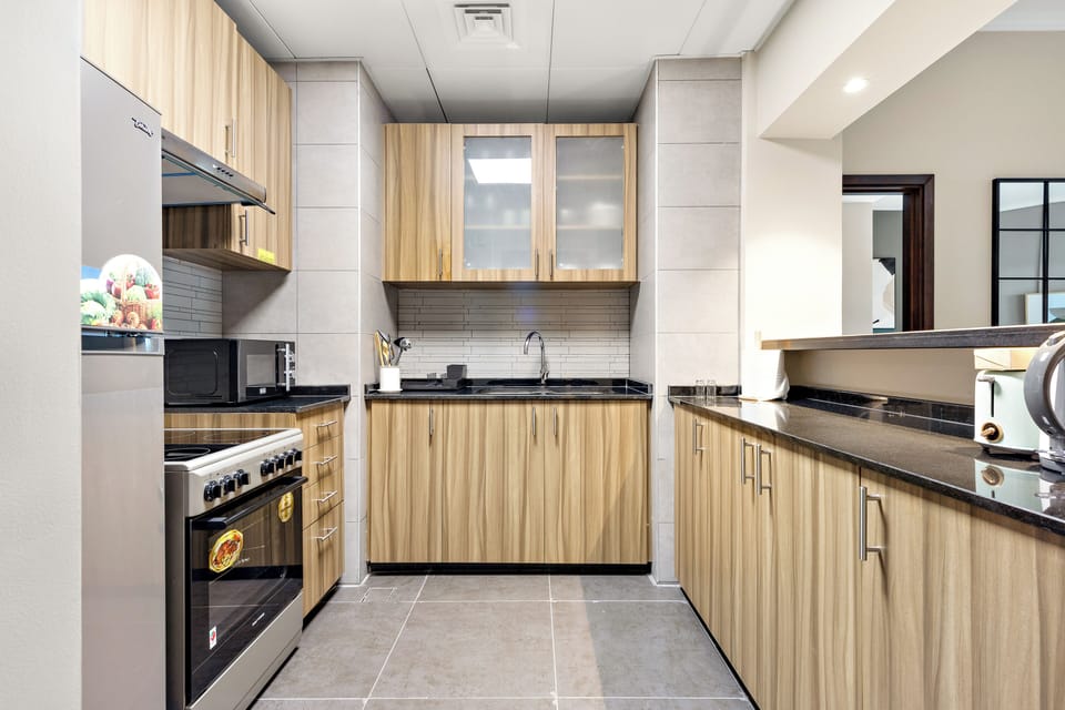 Club Apartment | Private kitchen | Coffee/tea maker, fridge, microwave, oven